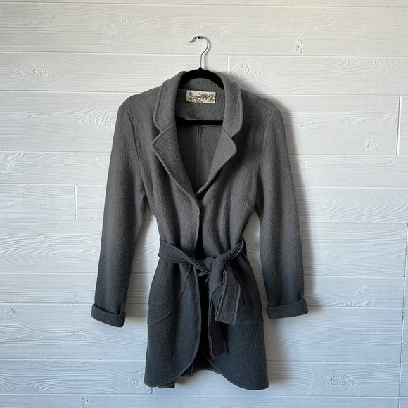 Aventura gray ombré peacoat single button with belted waist size medium - Picture 1 of 7